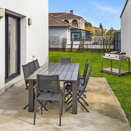 La Petite Anne - Jardin Et Confortable بيت للعطل *